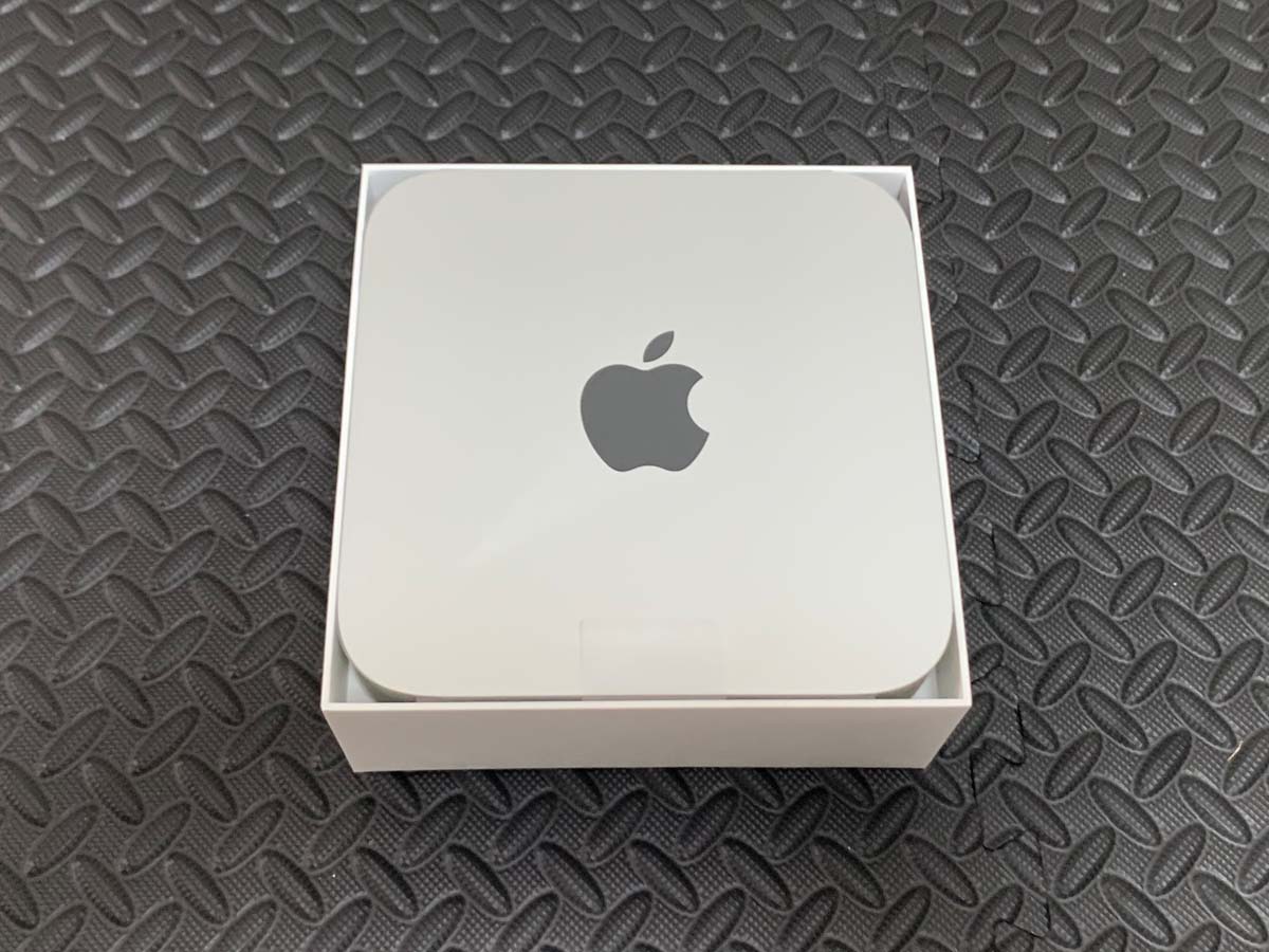 Mac mini (M1, 2020) レビュー パッケージにすっぽり