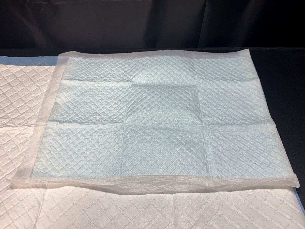 Amazonベーシック ペットシーツ サイズ比較